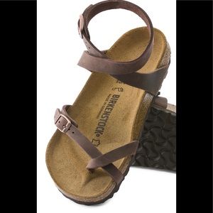 Birkenstock Yara sandal